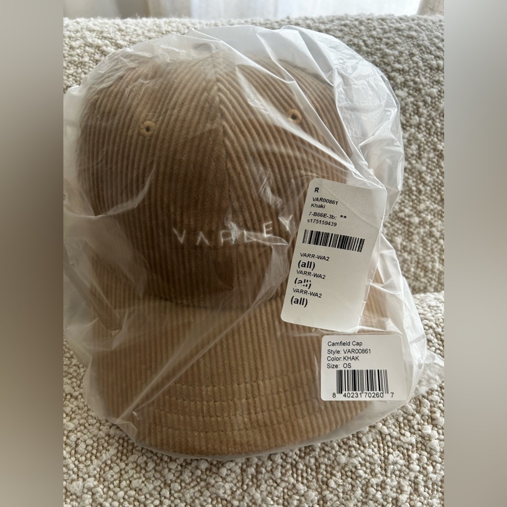 BNWT VARLEY CORDUROY HAT. PET AND SMOKE FREE HOME